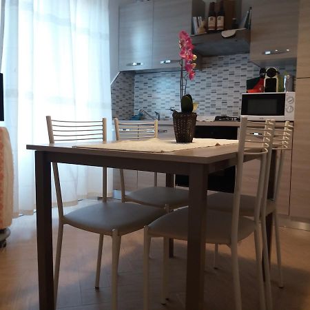 Appartamento Casa Ilaria 阿尔扎凯纳 外观 照片