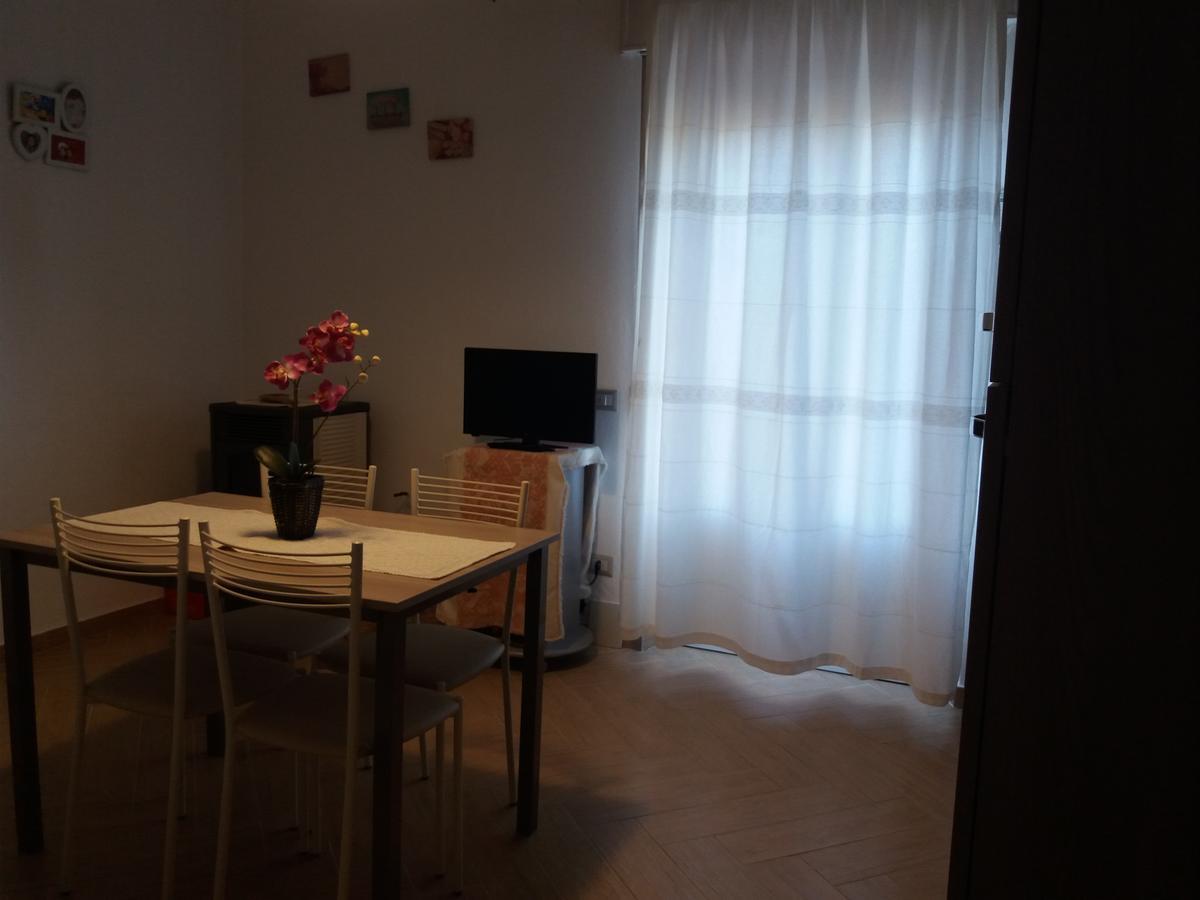 Appartamento Casa Ilaria 阿尔扎凯纳 外观 照片